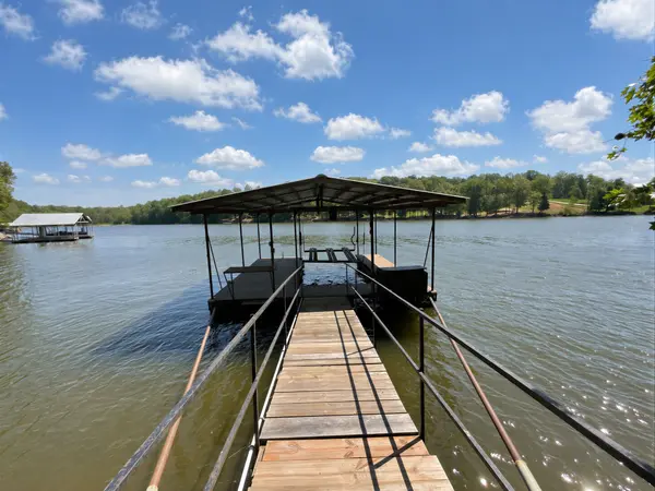 537 Algonquin Rd, Eddyville, KY 42038