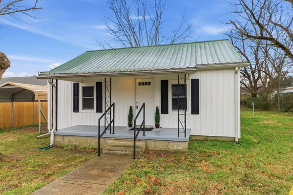 612 Maple St, Manchester, TN 37355