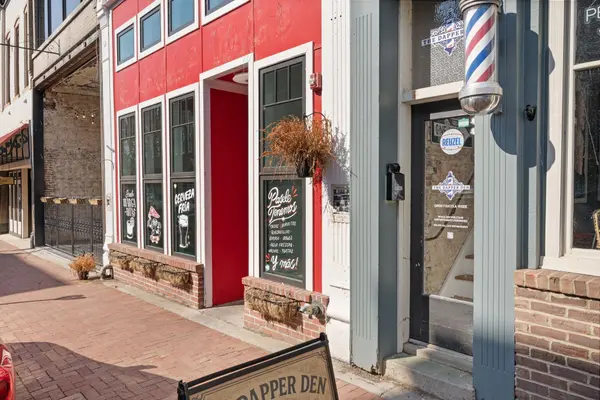 125 Franklin St, Clarksville, TN 37040