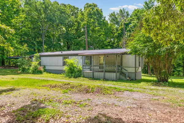 206 Boat Dock Rd, Dover, TN 37058