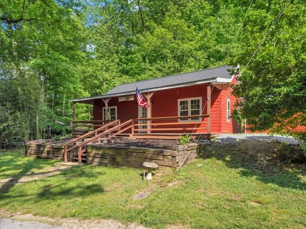 341 Cooper Ln, Smithville, TN 37166