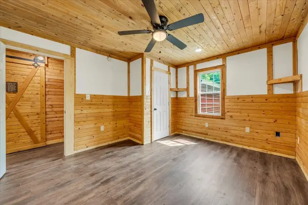 341 Cooper Ln, Smithville, TN 37166