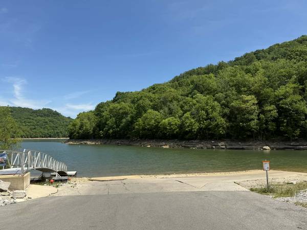 341 Cooper Ln, Smithville, TN 37166