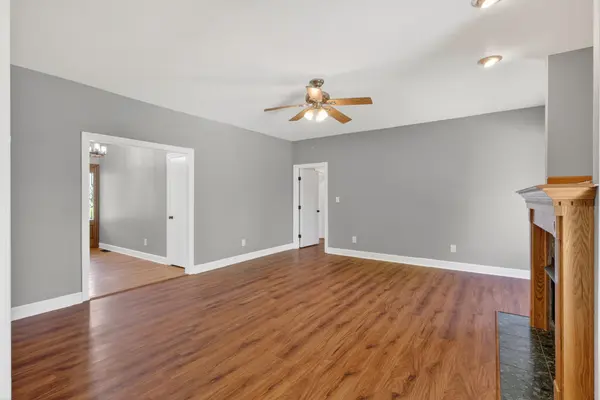 1327 Old Highway 109 #N, Gallatin, TN 37066