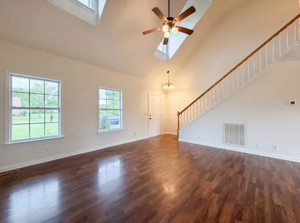 1309 Andrea Ln, Portland, TN 37148