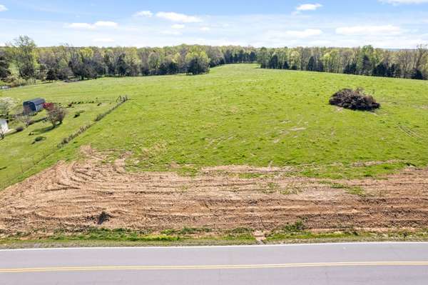 5479 Louise Rd, Cumberland Furnace, TN 37051