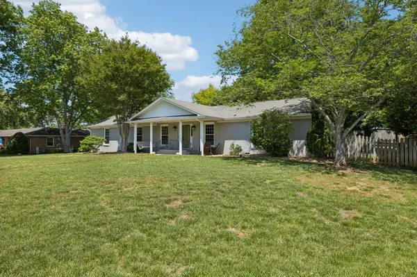 1722 Haynes Dr, Murfreesboro, TN 37129