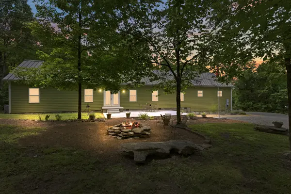 9588 Vaught Rd, Readyville, TN 37149