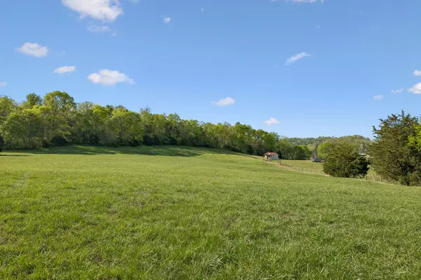 6666 Cross Keys Rd, College Grove, TN 37046
