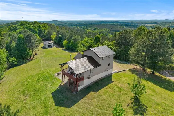 111 County Rd 805, Etowah, TN 37331