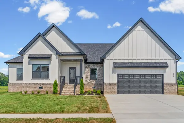 182 Harvest Moon Ct, Clarksville, TN 37043
