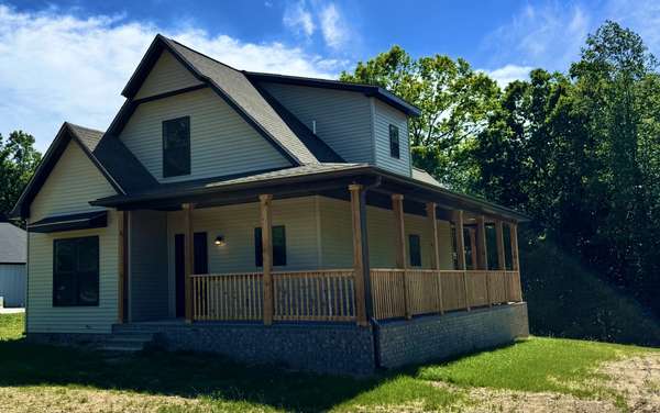224 Redbird Lane, Lafayette, TN 37083