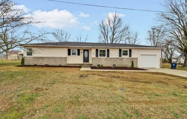 106 Dearman St, Smithville, TN 37166