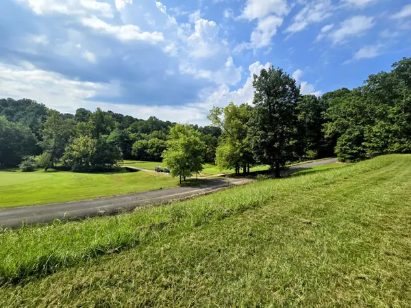 2042 Willow Springs Drive, Athens, TN 37303