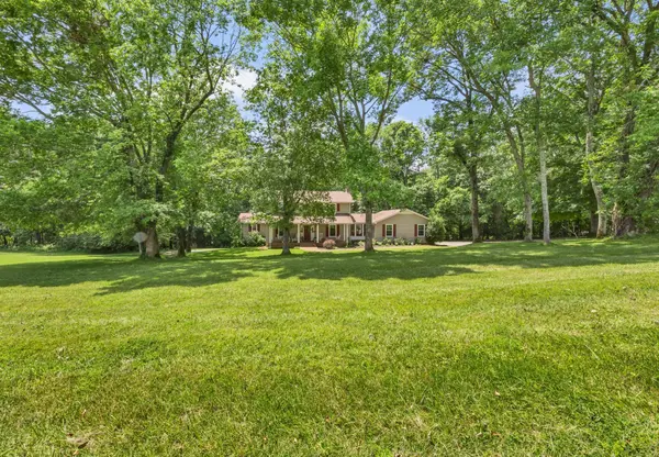 1330 Barkley Hills Cir, Clarksville, TN 37040