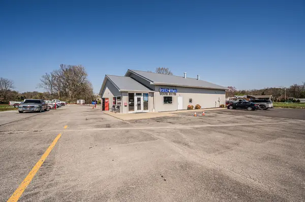 2201 W Everly Brothers Blvd, Powderly, KY 42367