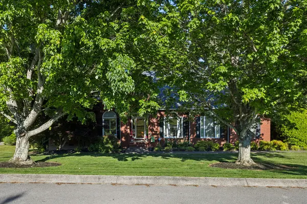46 Deerfield Ct, Mcminnville, TN 37110