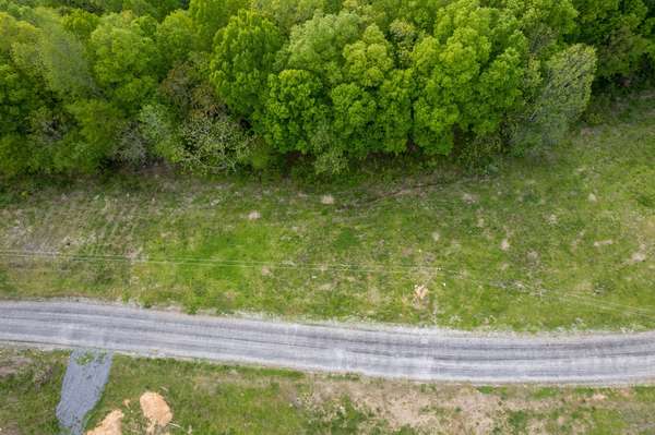 343536 Eli Ln, Baxter, TN 38544