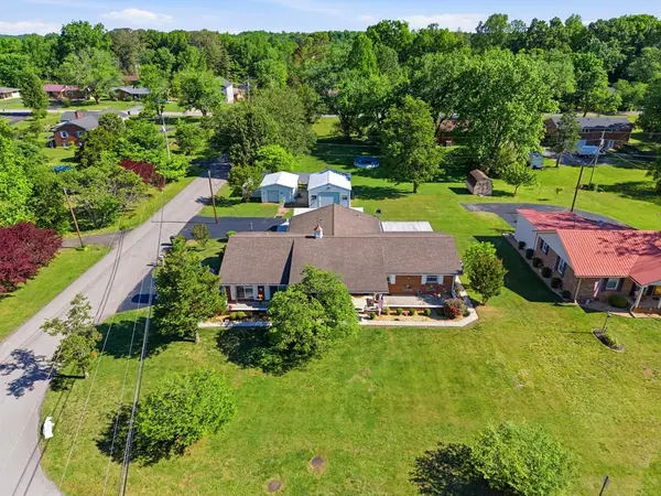 418 Kenway St, Cookeville, TN 38501
