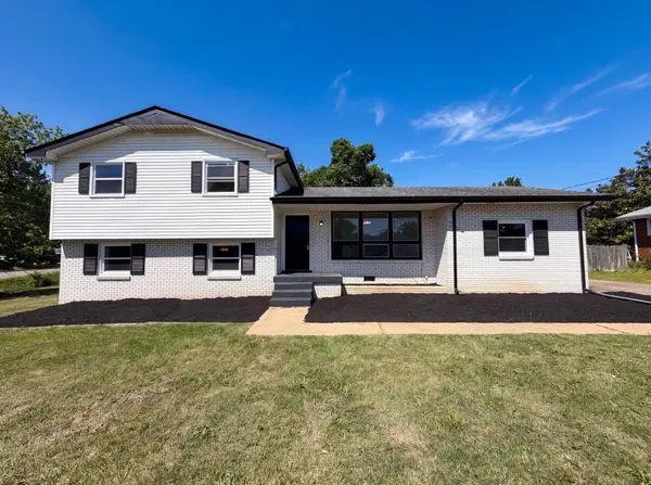 105 Ivy Dr, Hendersonville, TN 37075