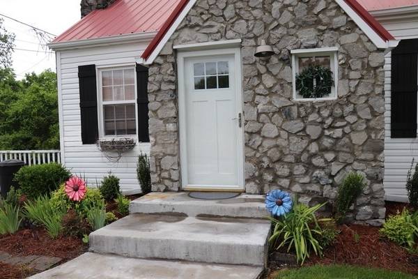 209 Church St, Dover, TN 37058