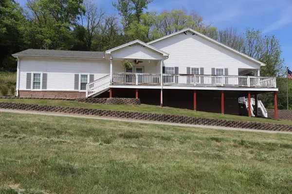 341 Pumpkin Hollow Rd, Liberty, TN 37095