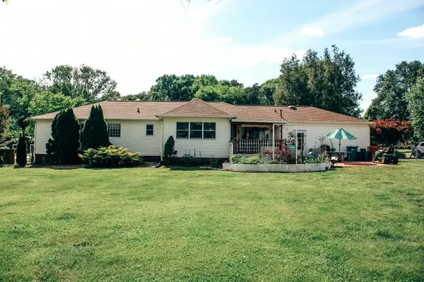 67 Lake Ln, Winchester, TN 37398