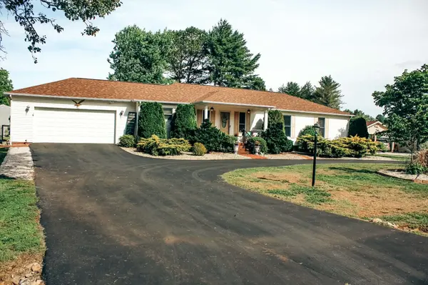 67 Lake Ln, Winchester, TN 37398