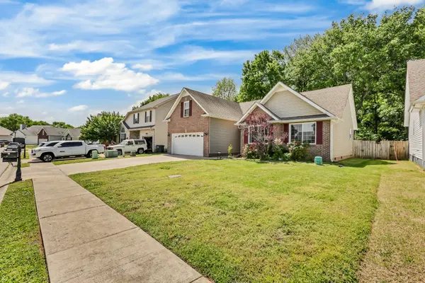 3570 Southwood Dr, Clarksville, TN 37042