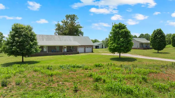 235 Breezy Knoll Ln, Morrison, TN 37357
