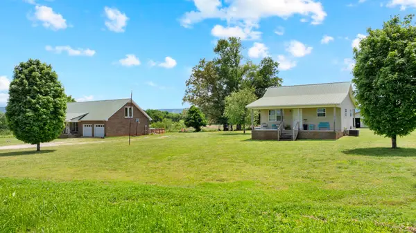 235 Breezy Knoll Ln, Morrison, TN 37357