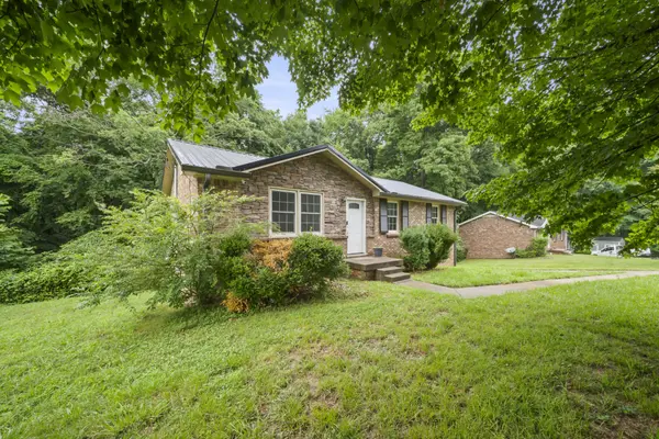 2733 Turner Ln, Clarksville, TN 37040
