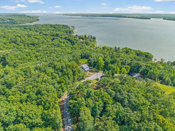 171 Eagle Nest Ct, Dover, TN 37058