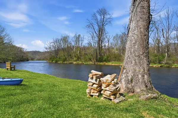 135 Brandywine Pl, Elizabethton, TN 37643