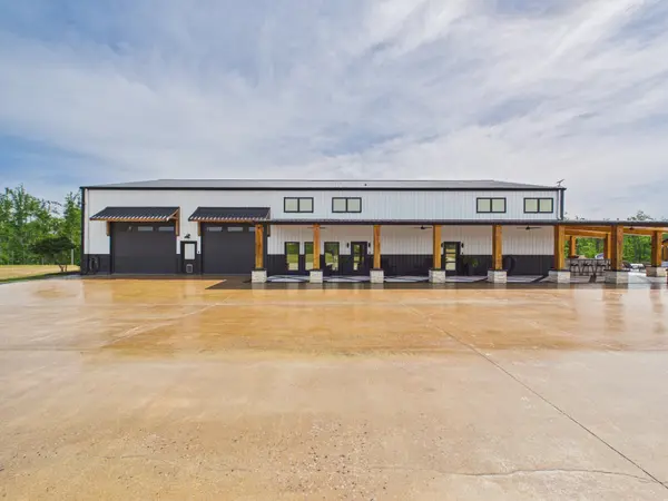 2805 Kendrick Road, Michie, TN 38357