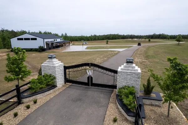 2805 Kendrick Road, Michie, TN 38357