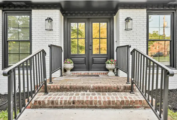 351 Hampshire Dr, Clarksville, TN 37043