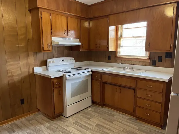 110 Allen Dr, Winchester, TN 37398