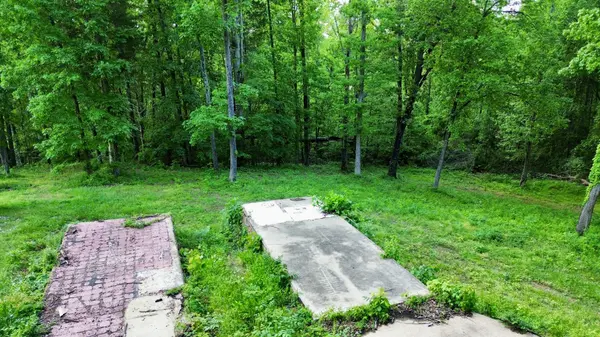 84 Lakeview Dr, Eva, TN 38333