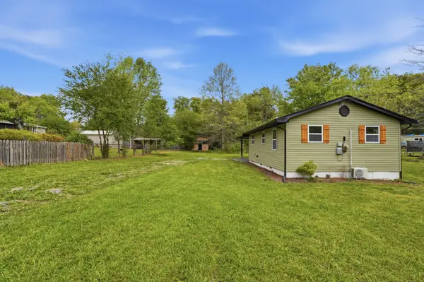 13789 Bretton Dr, Soddy Daisy, TN 37379