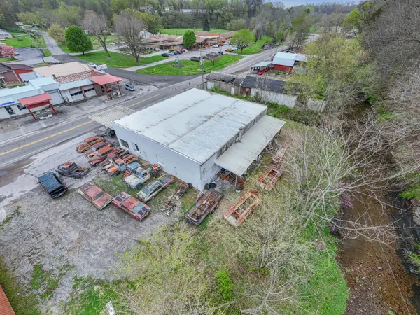 290 Main St, Red Boiling Springs, TN 37150