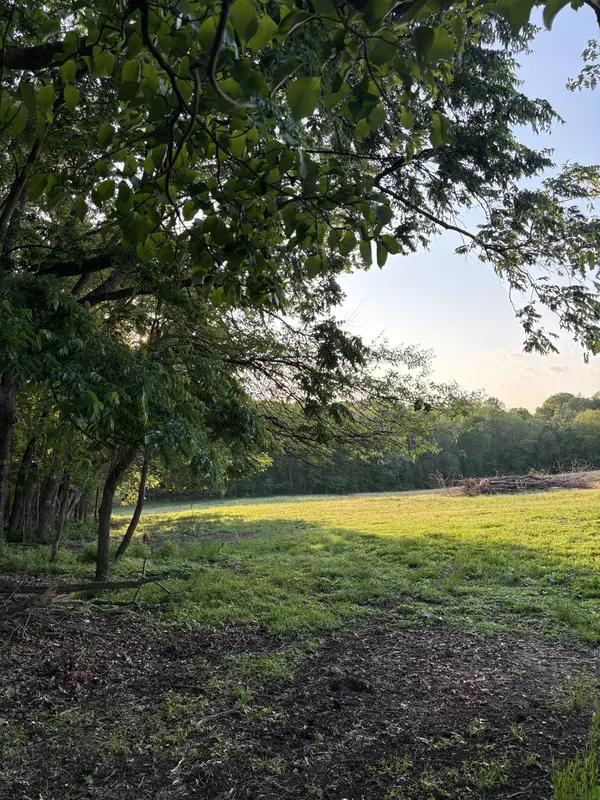 4884 Rock House Rd, Portland, TN 37148