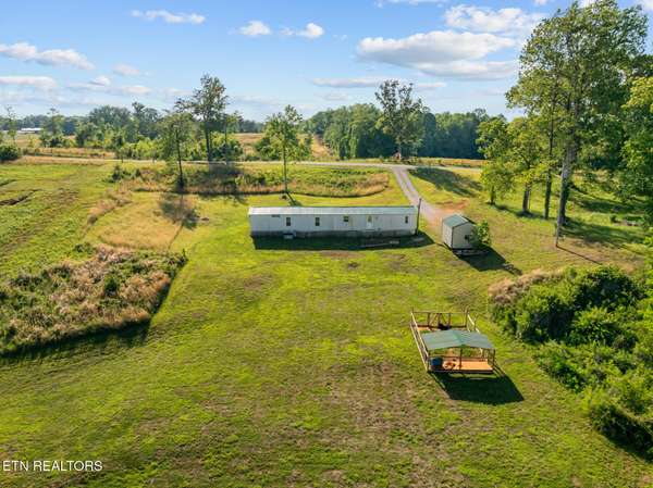 390 SparkmanTown Rd, Rock Island, TN 38581