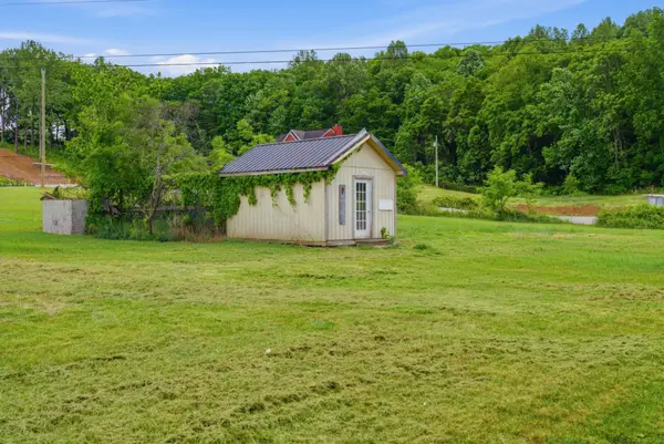 6101 Spring Creek Rd, Cookeville, TN 38506