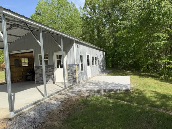 3412 Dogwood Rd, Hurricane Mills, TN 37078
