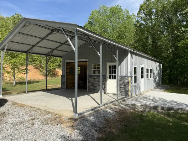 3412 Dogwood Rd, Hurricane Mills, TN 37078