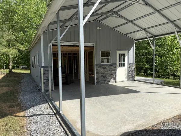 3412 Dogwood Rd, Hurricane Mills, TN 37078