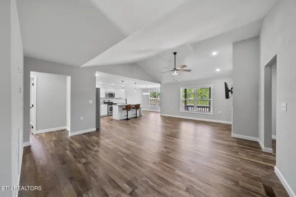 359 Dayton Ave, Crossville, TN 38555