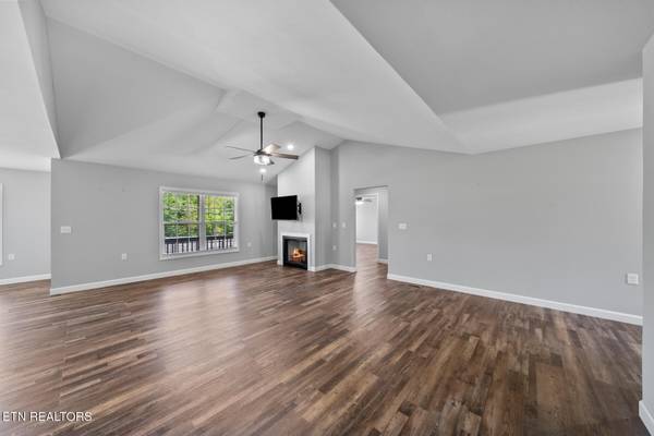 359 Dayton Ave, Crossville, TN 38555