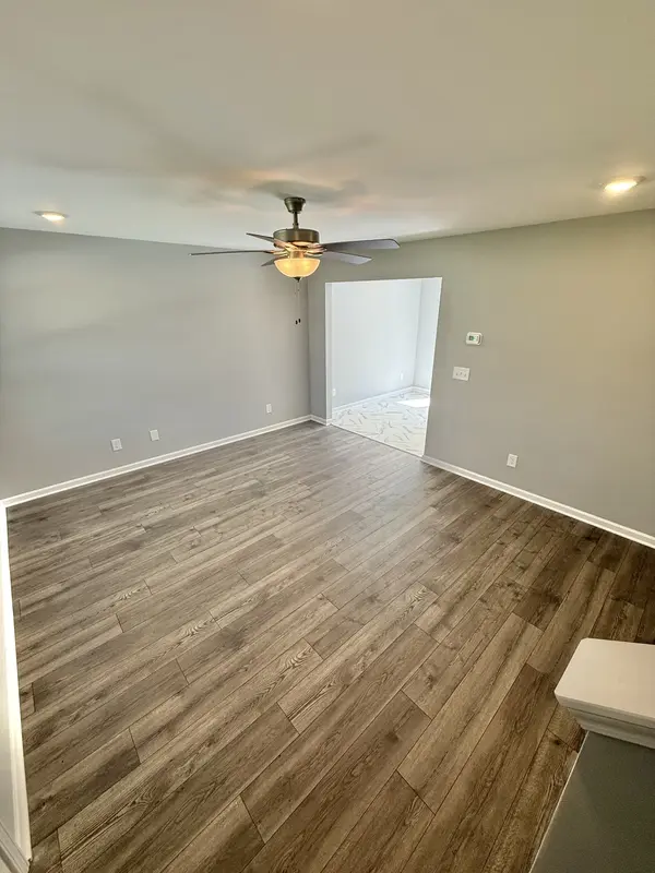 100 Stonehenge Cir, Manchester, TN 37355